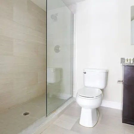 Apartment Lux 2br In The Heart Of Fidi *