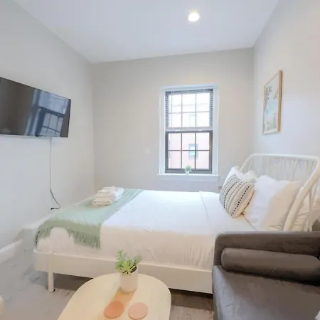 Quaint Close To Fenway Apartment