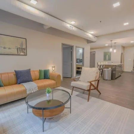 Downton Luxurious 2 Bed *