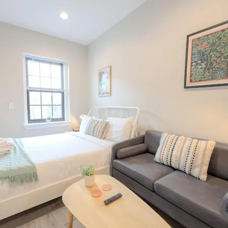 Quaint Close To Fenway Apartment *