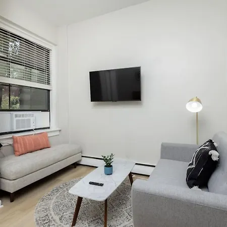 Apartment Centrally Located Basic Boston