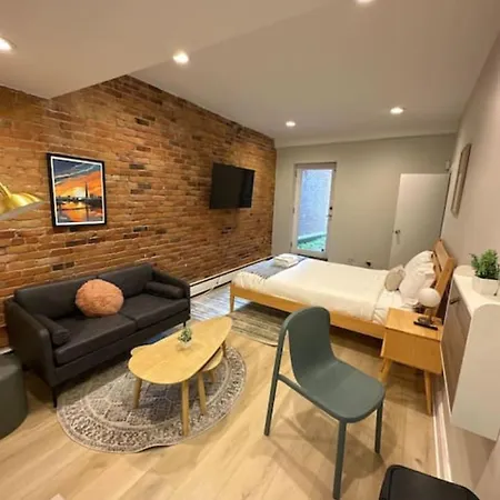 Apartment Vibrant Minutes From Back Bay Boston