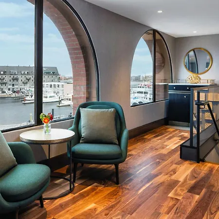 Marriott Long Wharf 4*