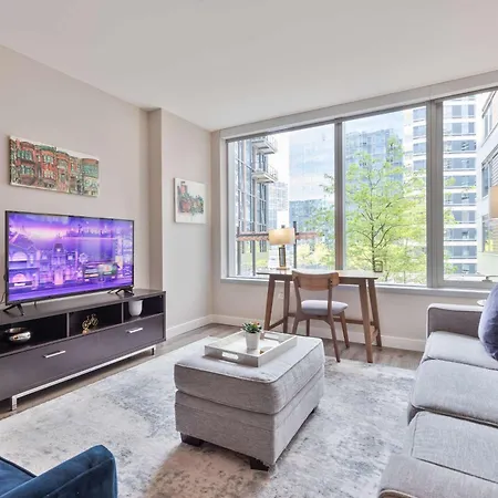 Luxury In Seaport With Gym Apartment
