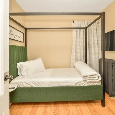 Modern Comfort Apartment *