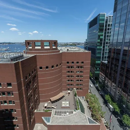 Luxury Seaport With Gym And Pool Apartment