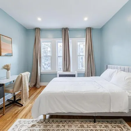 Stylish 3 Bedroom Apartment