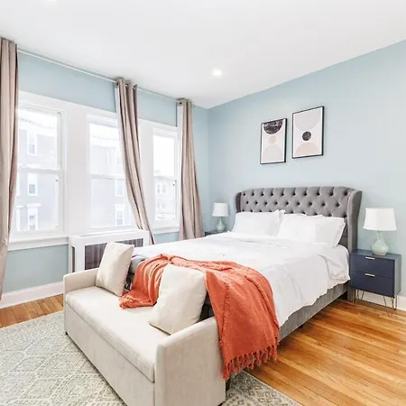 Stylish 3 Bedroom Apartment *