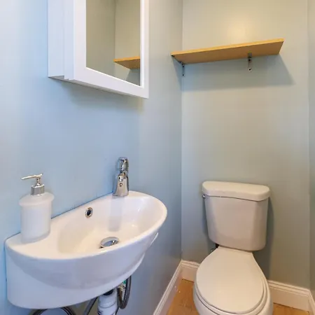 Stylish 3 Bedroom Boston
