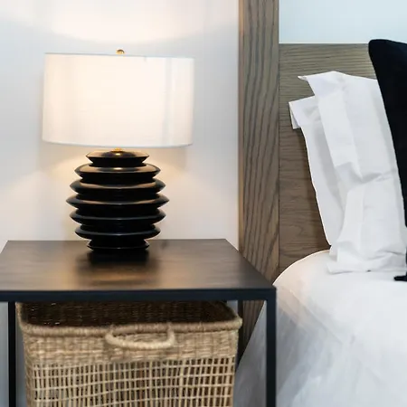 Luxury By Hyatus Downtown 4*