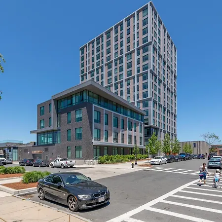 Luxury By Hyatus Downtown 4*