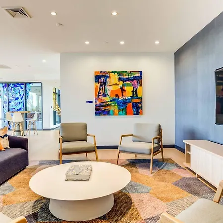 Luxury By Hyatus Downtown 4*