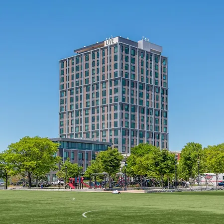 Luxury By Hyatus Downtown