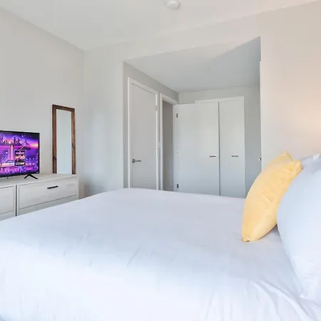 Luxury In Heart Of Seaport Boston