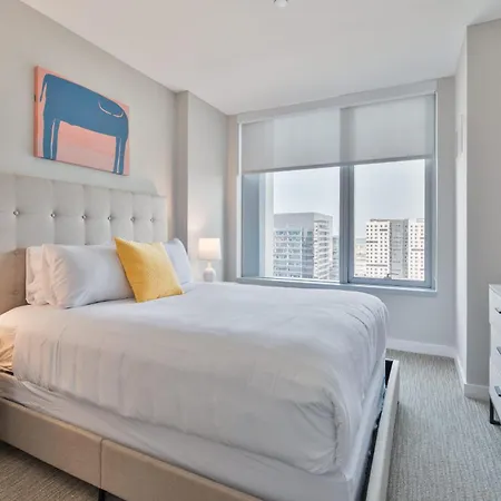 Apartment Luxury In Heart Of Seaport Boston