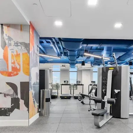 North End Td Garden Shared Pool & Rooftop Holiday home *