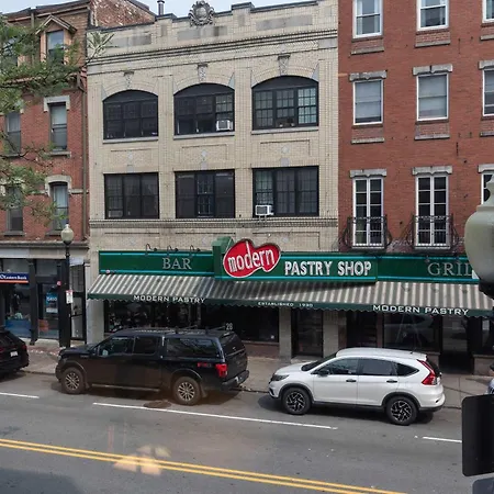 Luxury 2br North End Retreat Apartment *