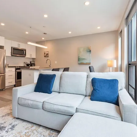 Luxury 2br North End Retreat