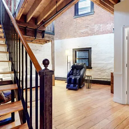 Expansive Back Bay 2-level Loft, Sleeps 6, 2b2b * Boston