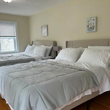 Apartment Cozy 4 Bedroom In
