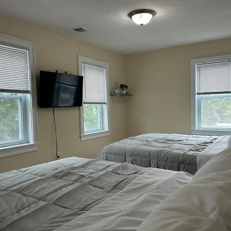 Apartment Cozy 4 Bedroom In