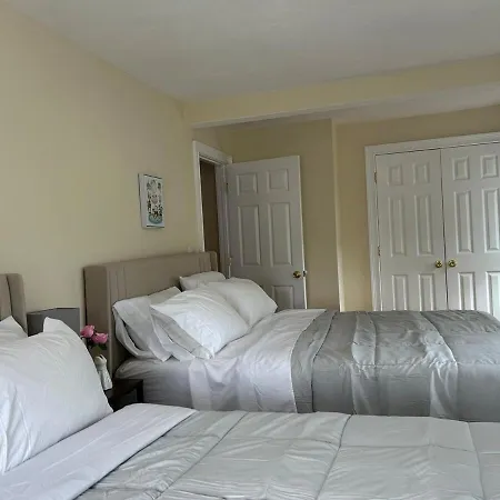 Apartment Cozy 4 Bedroom In