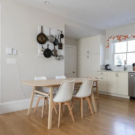 Family-Friendly 4Br W Yard & Modern Kitchen Boston