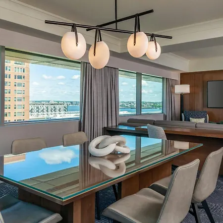 Hotel Renaissance Seaport District Boston
