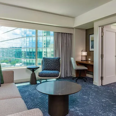 Hotel Renaissance Seaport District