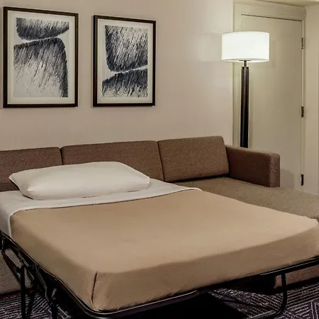 Renaissance Seaport District Hotel