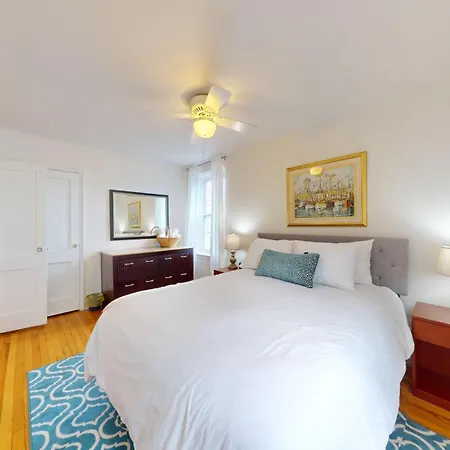 Bright 2br In Brookline Apartment Boston