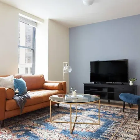 Airy, Modern 1br Downtown Apartment *
