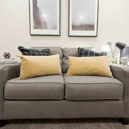 Apartment Centrally Located Loft Walk Anywhere Pets Ok *