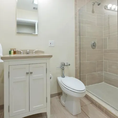 Centrally Located Loft Walk Anywhere Pets Ok Boston