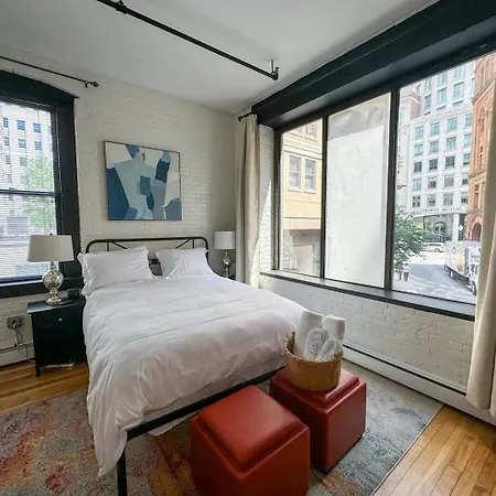 Apartment Open-concept 2br Loft In The Heart Of Back Bay