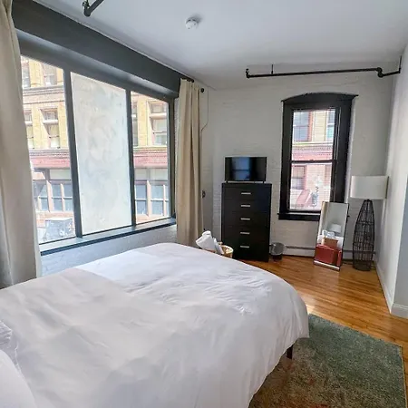 Apartment Open-concept 2br Loft In The Heart Of Back Bay