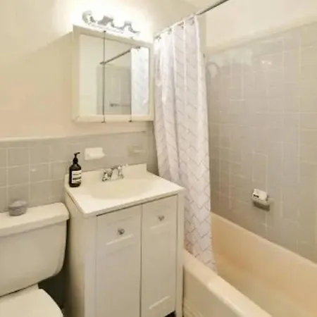 Apartment Delightful North End 2br 2ba Laundry