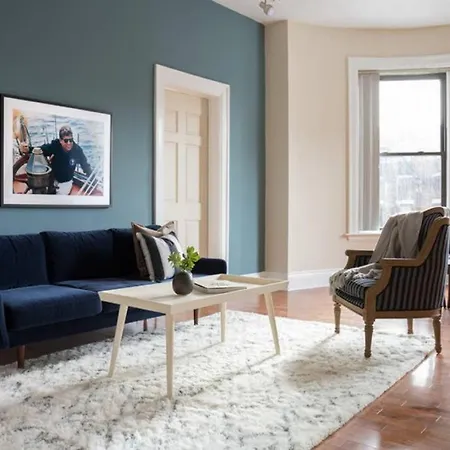 1br In Bostons Fenway Neighborhood Apartment Boston
