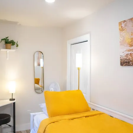 Holiday home Modern & Cozy 3-br Near Downtown *