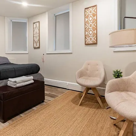 Modern & Cozy 3-br Near Downtown Holiday home Boston