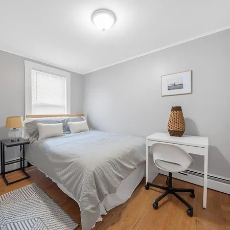 Easy Commute South 4br 1bth Apartment Boston