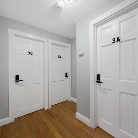 Easy Commute South 4br 1bth