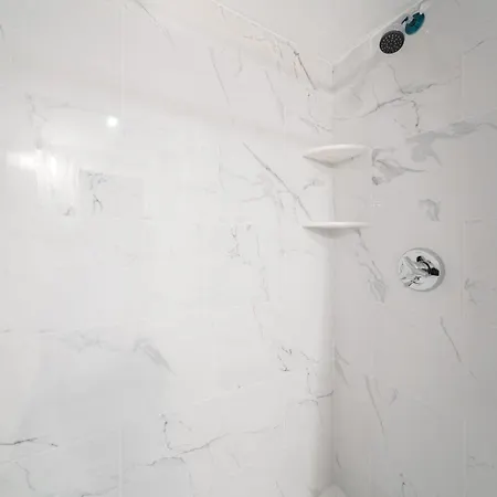 Easy Commute South 4br 1bth Apartment Boston