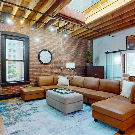 Apartment Expansive Back Bay Loft, Sleeps 4, 1b15b