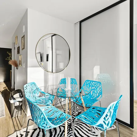 The Splendid One-bedroom Sanctuary In The Apartment *