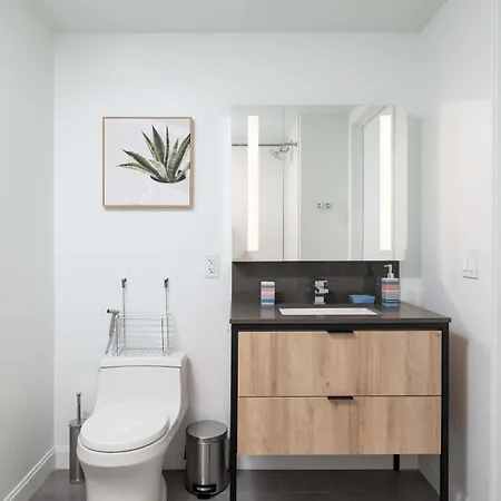 Holiday home North End Td Garden Shared Pool & Rooftop *