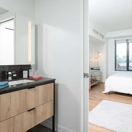North End Td Garden Shared Pool & Rooftop Holiday home