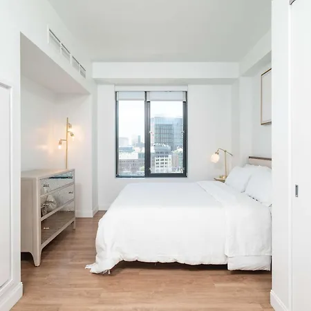Holiday home North End Td Garden Shared Pool & Rooftop Boston
