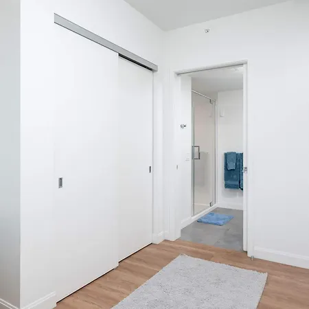 North End Td Garden Shared Pool & Rooftop Holiday home