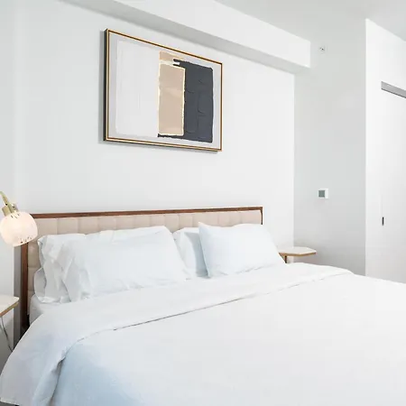 Holiday home North End Td Garden Shared Pool & Rooftop *